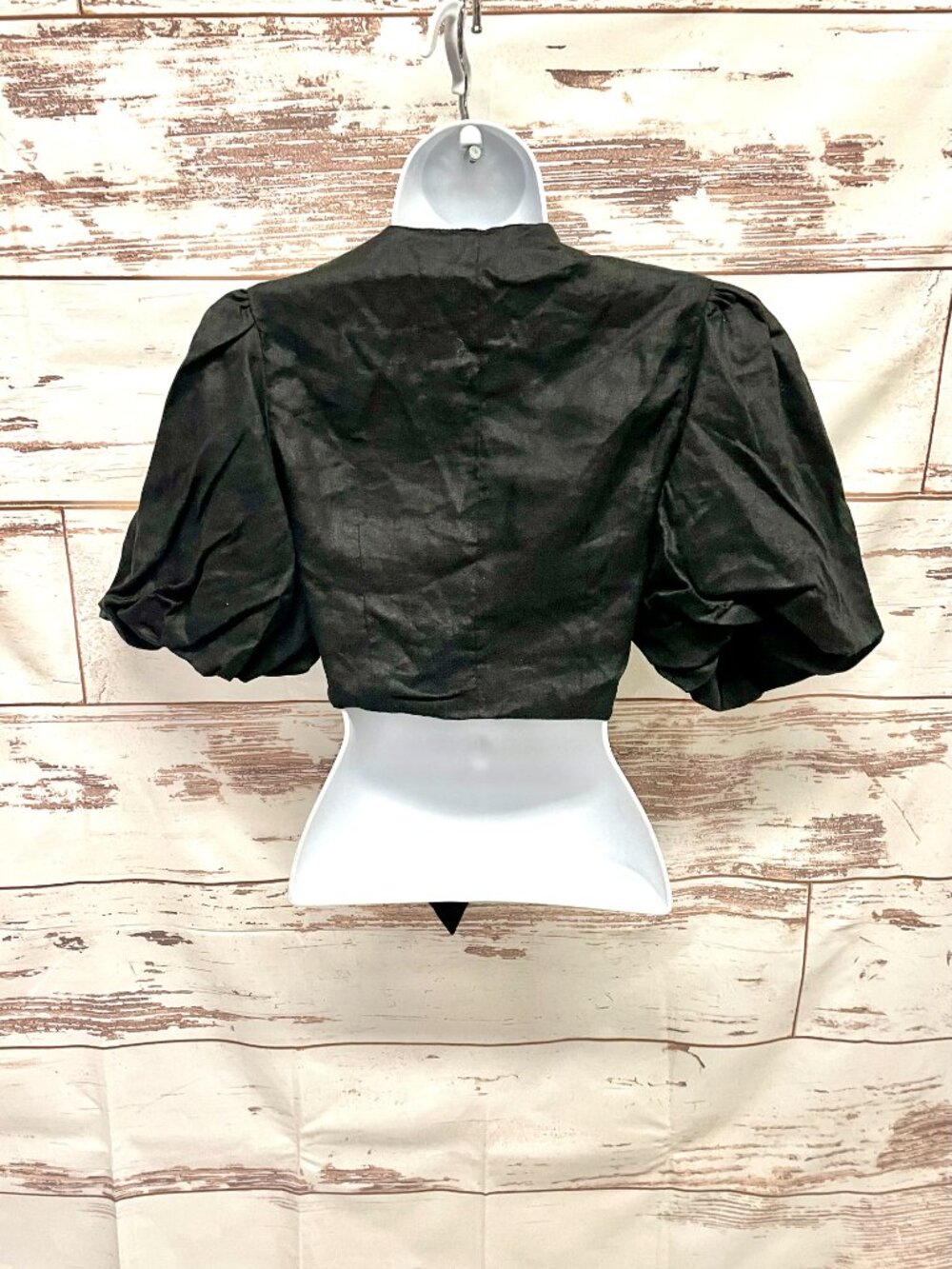 Dissh Hallie Linen Tie Front Puff Sleeve Crop Top - Picture 2 of 7
